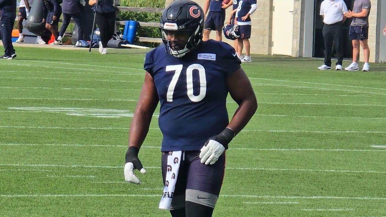 Braxton Jones, Chicago Bears